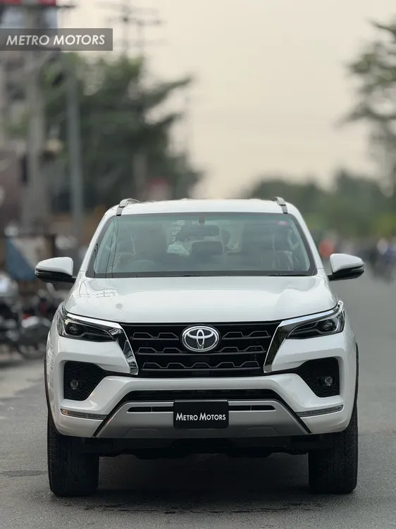 Toyota Fortuner 2021 for Sale in Lahore Image-1
