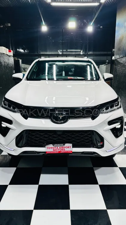 Toyota Fortuner 2025 for Sale in Lahore Image-1