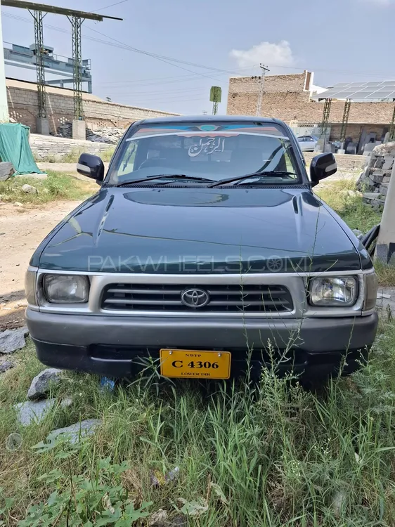 Toyota Hilux 2001 for Sale in Peshawar Image-1