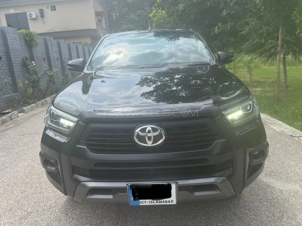Toyota Hilux 2022 for Sale in Swat Image-1