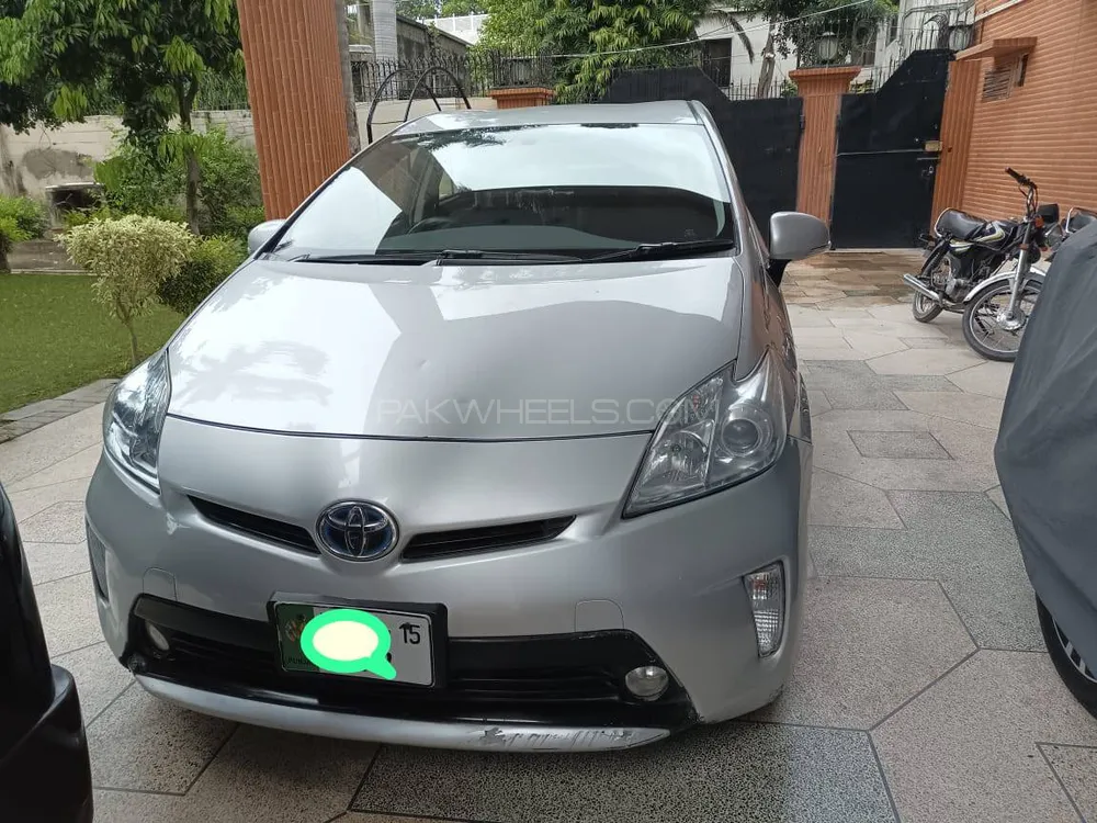 Toyota Prius 2012 for Sale in Sialkot Image-1