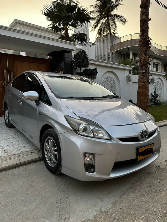 Toyota Prius 2011 for Sale in Sargodha Image-1