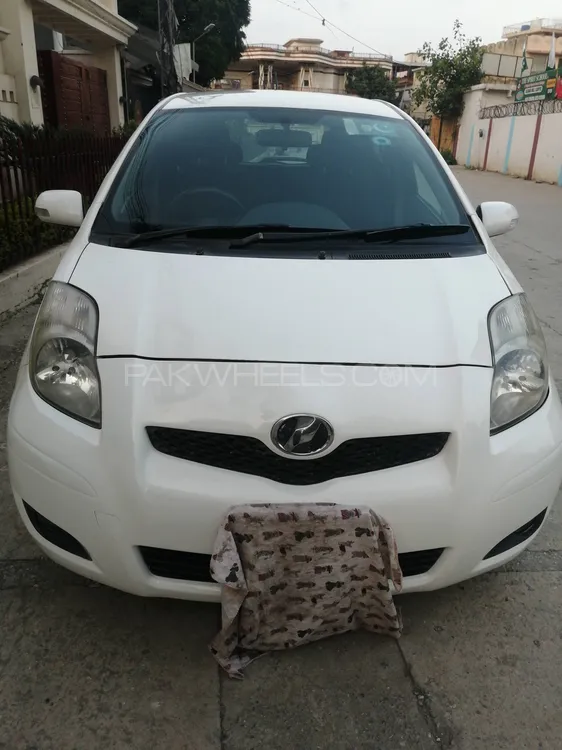 Toyota Vitz 2009 for Sale in Islamabad Image-1