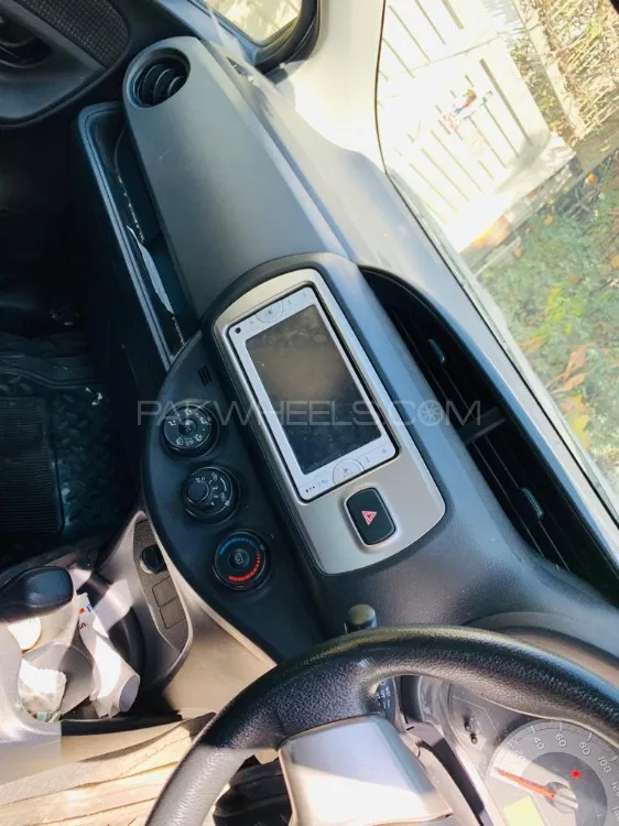 Toyota Vitz 2014 for Sale in Islamabad Image-1