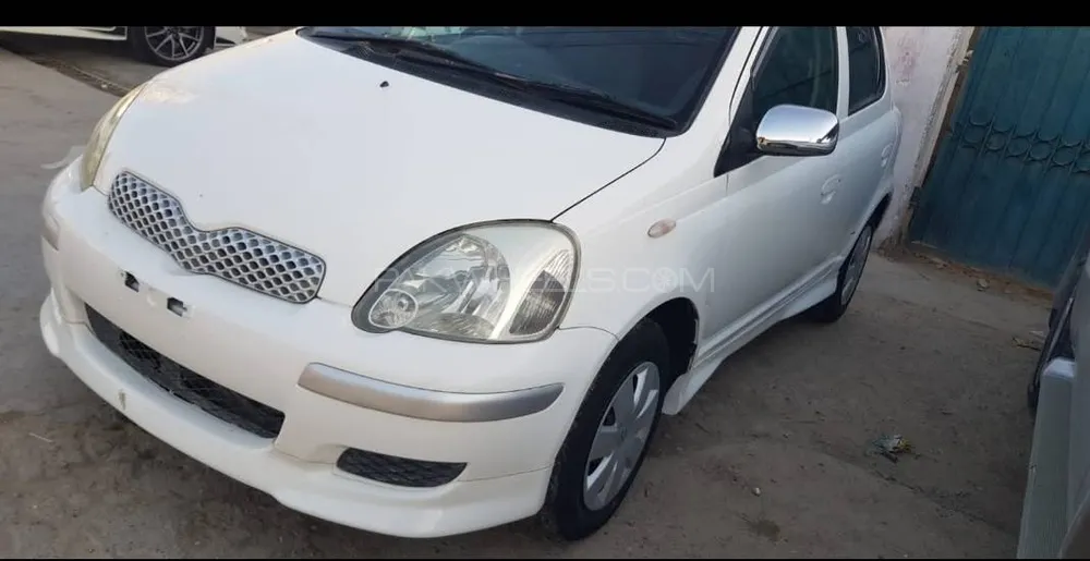 Toyota Vitz 2004 for Sale in Quetta Image-1