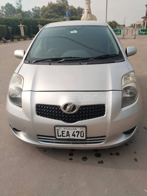 Toyota Vitz 2006 for Sale in Sargodha Image-1