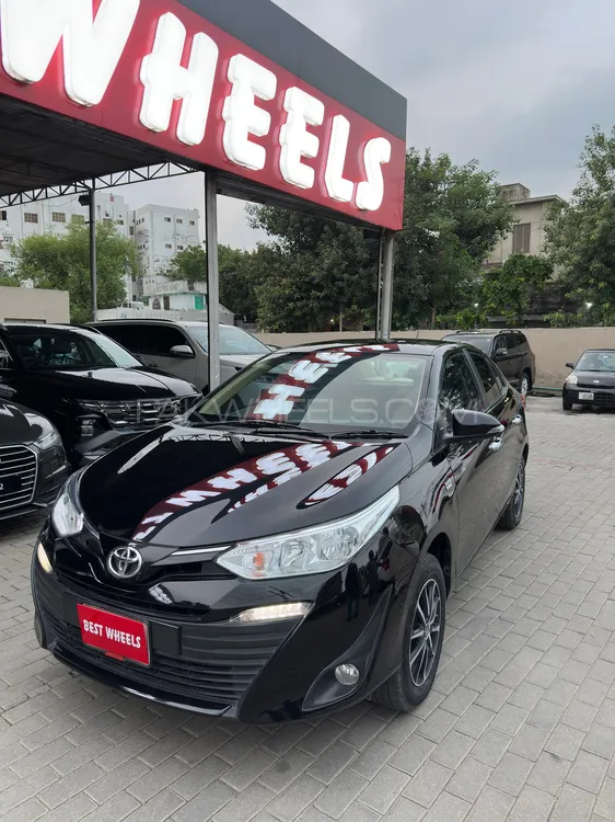Toyota Yaris Sedan 2021 for Sale in Lahore Image-1