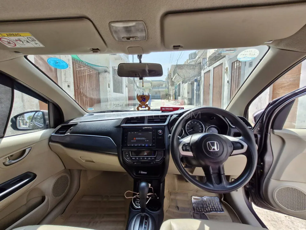 Honda BR-V 2021 for Sale in Peshawar Honda BR-V 2021 for Sale in Peshawar Image-10