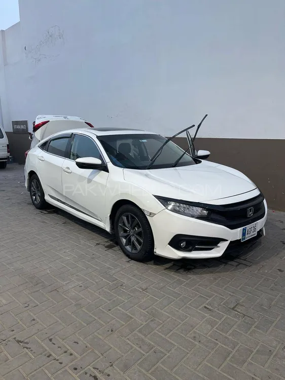 Honda Civic 2018 for Sale in Faisalabad Image-1