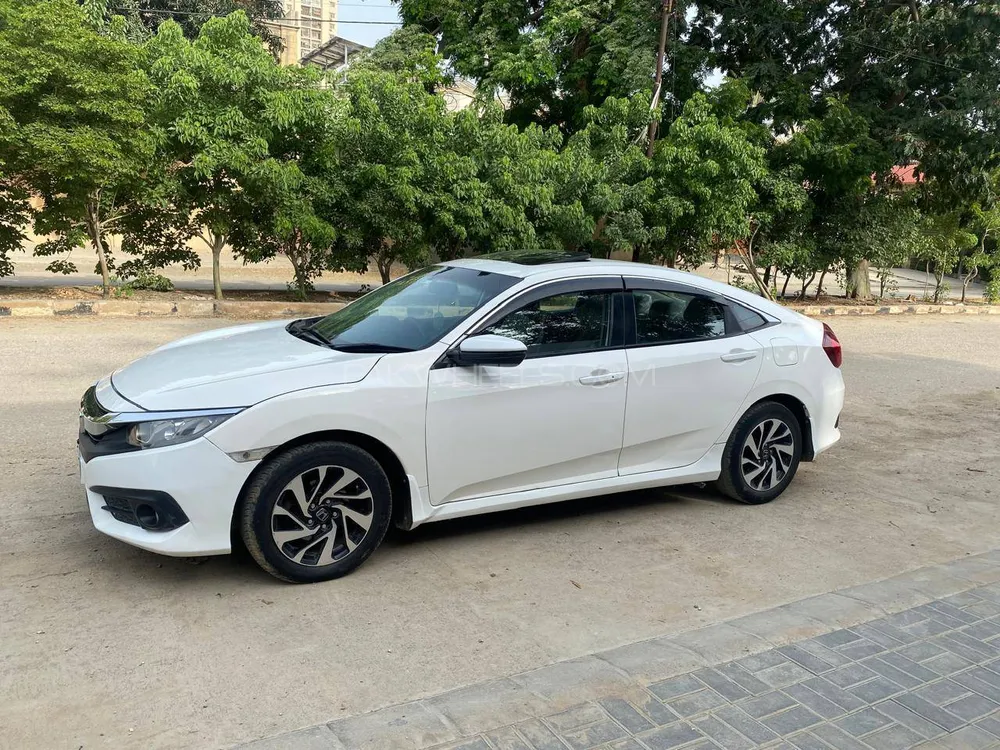 Honda Civic 2018 for Sale in Hayatabad Image-1