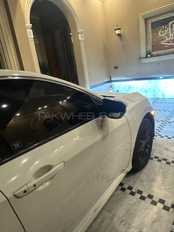 Honda Civic 2021 for Sale in Lahore Image-1