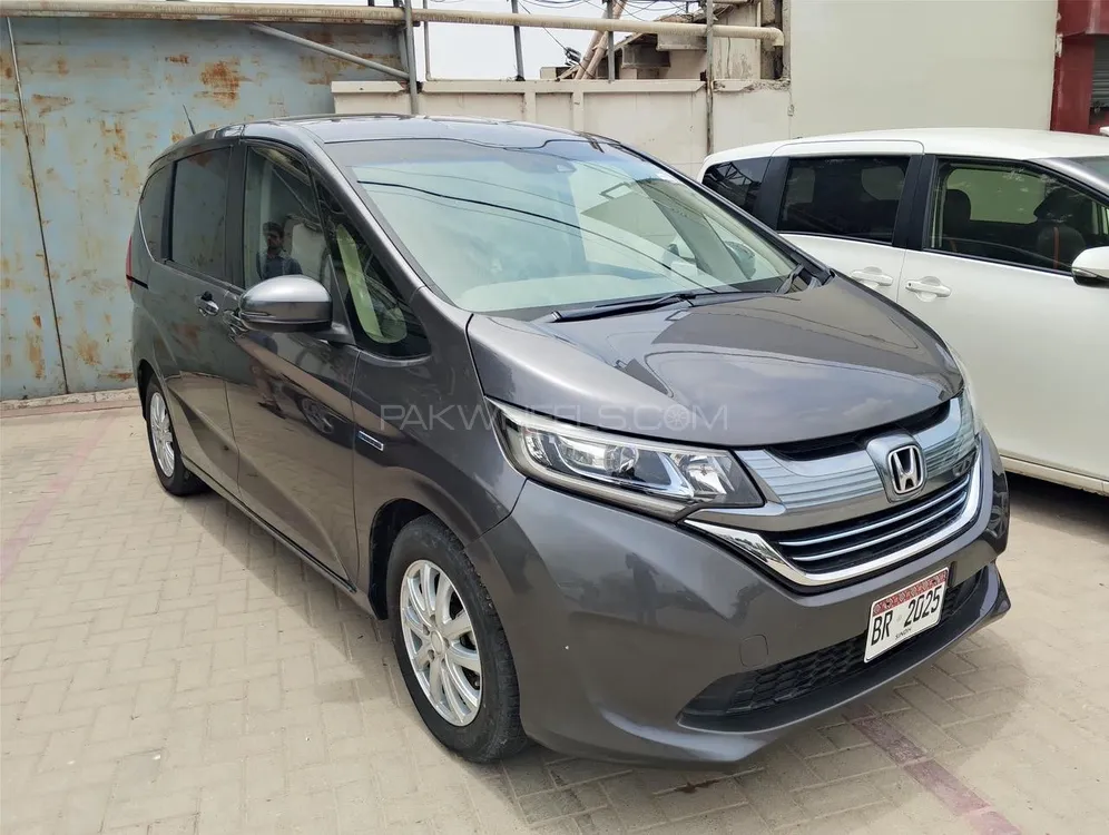 Honda Freed 2019 for Sale in Karachi Image-1