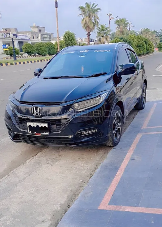 Honda Vezel 2015 for Sale in Lahore Image-1