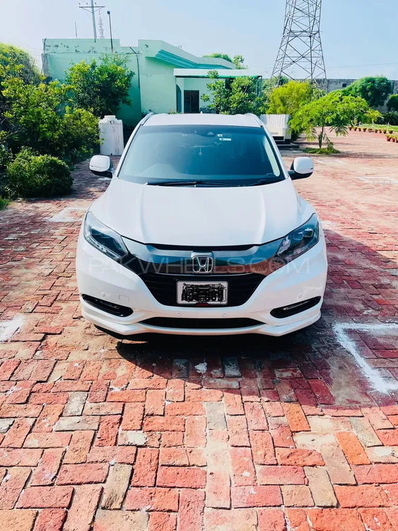 Honda Vezel 2016 for Sale in Lahore Image-1