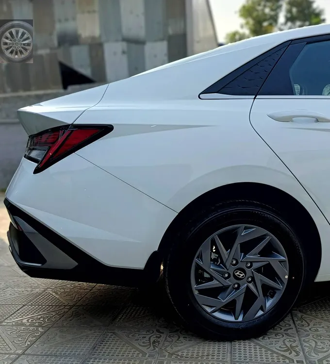 Hyundai Elantra 2025 for Sale in Islamabad Image-1
