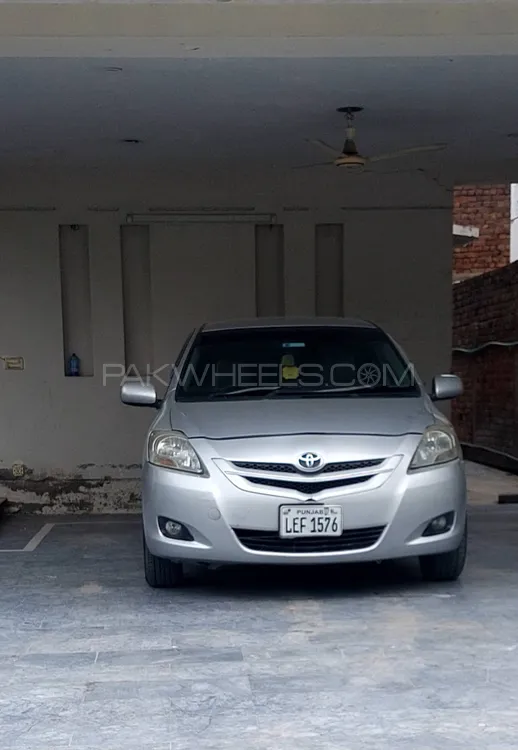 Toyota Belta 2005 for Sale in Lahore Image-1