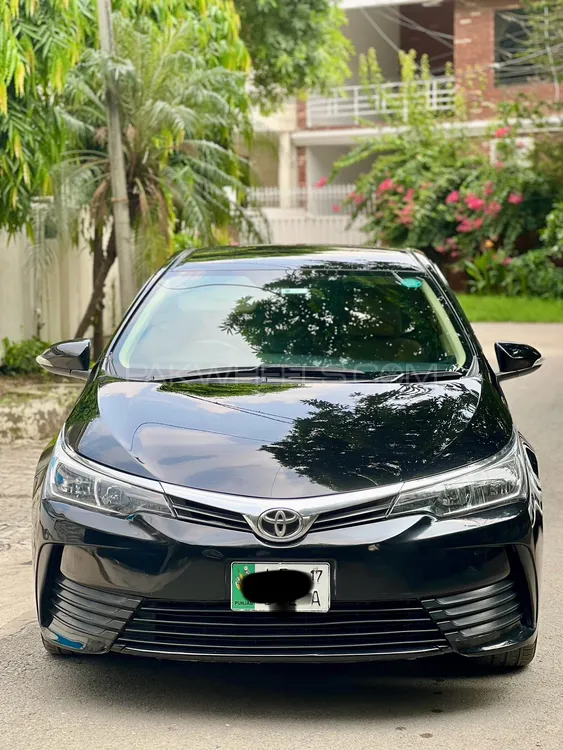 Toyota Corolla 2017 for Sale in Lahore Image-1