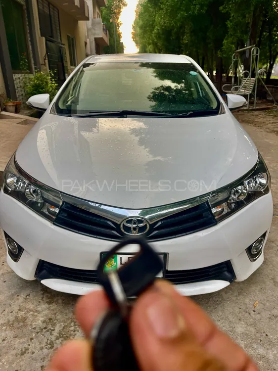Toyota Corolla 2017 for Sale in Lahore Image-1