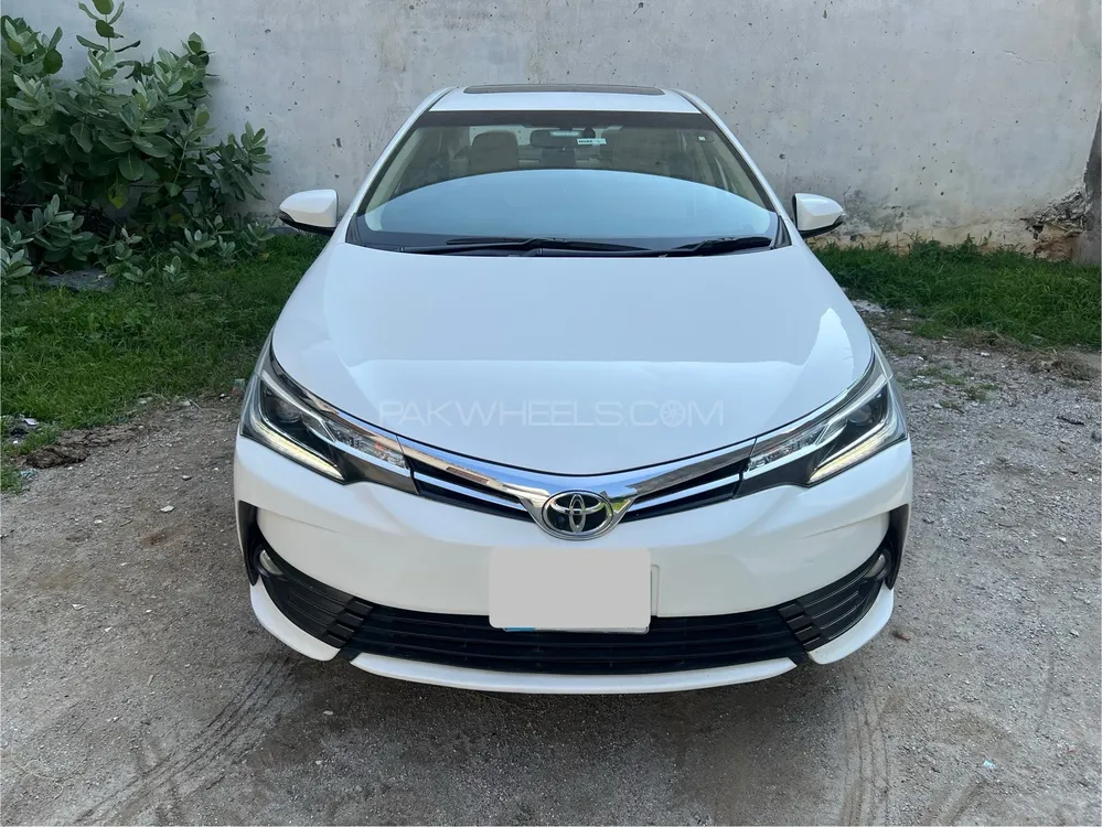Toyota Corolla 2018 for Sale in Islamabad Image-1
