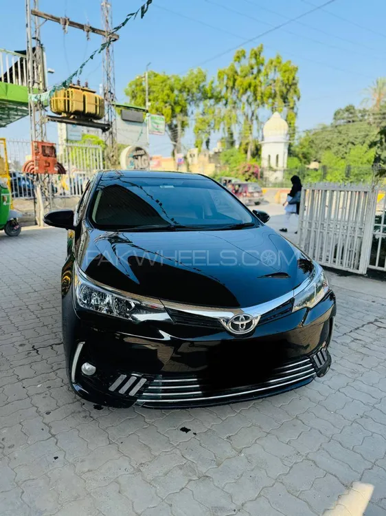 Toyota Corolla 2020 for Sale in Peshawar Image-1