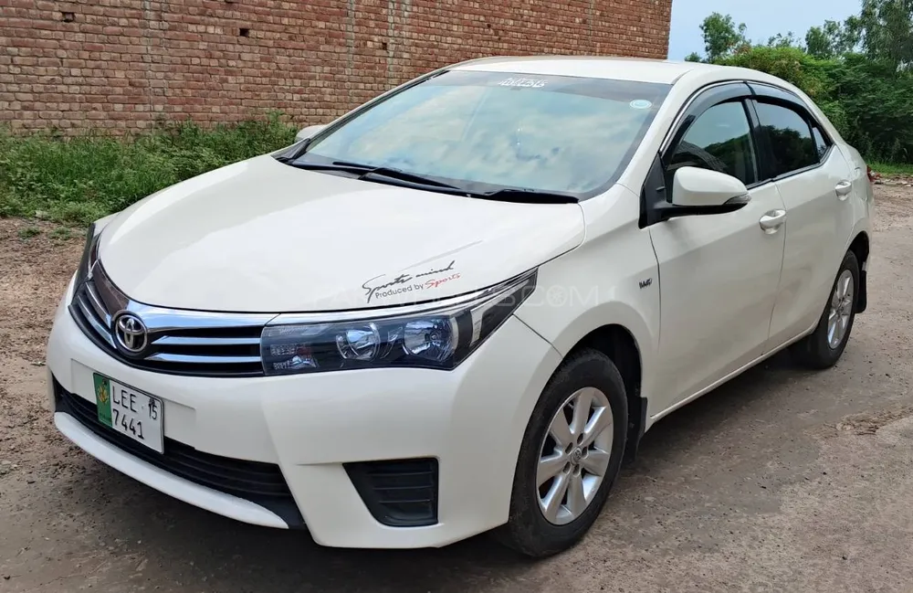 Toyota Corolla 2015 for Sale in Daska Image-1