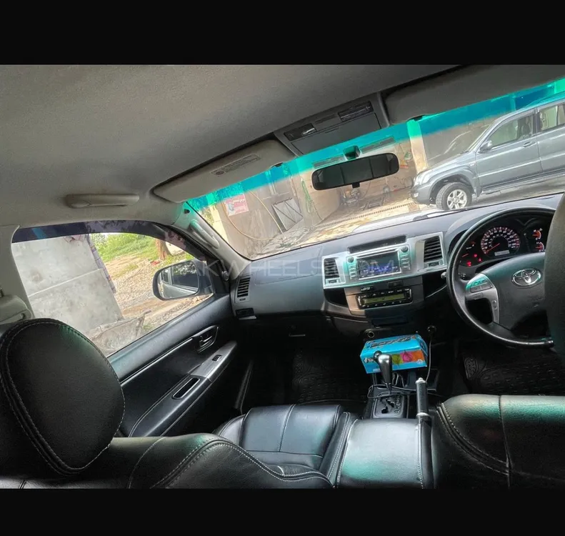 Toyota Hilux 2014 for Sale in Islamabad Image-1