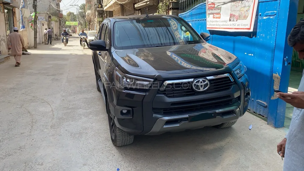 Toyota Hilux 2023 for Sale in Lahore Toyota Hilux 2023 for Sale in Lahore Image-1