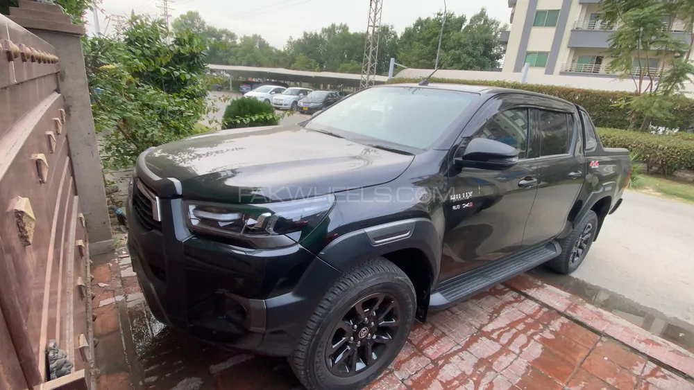 Toyota Hilux 2023 for Sale in Lahore Toyota Hilux 2023 for Sale in Lahore Image-2