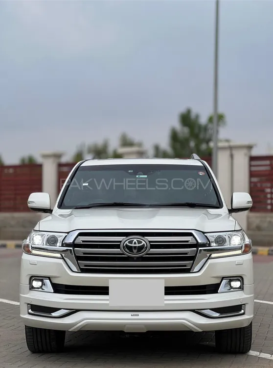 Toyota Land Cruiser 2016 for Sale in Lahore Image-1