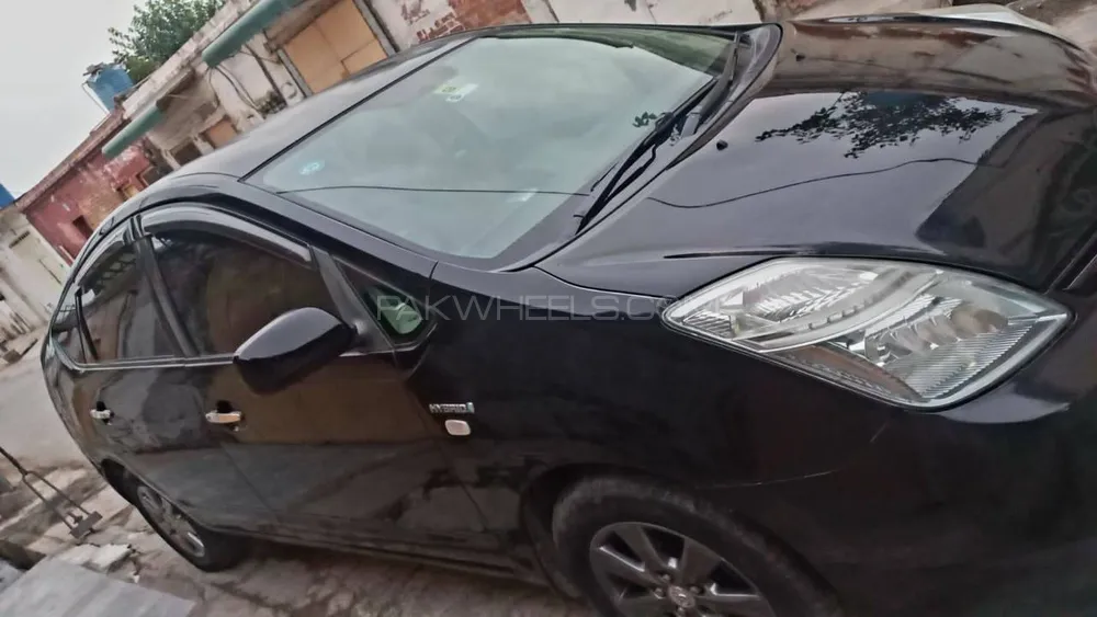 Toyota Prius 2010 for Sale in Peshawar Image-1
