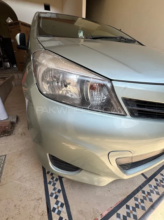 Toyota Vitz 2011 for Sale in Multan Image-1
