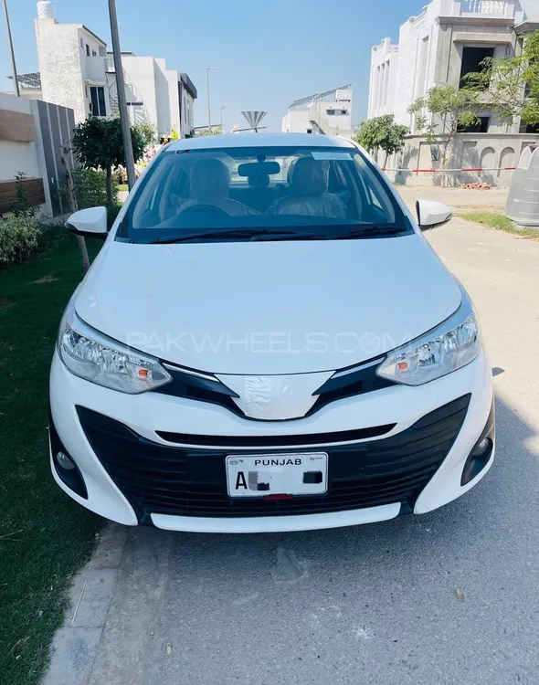 Toyota Yaris Sedan 2020 for Sale in Multan Image-1
