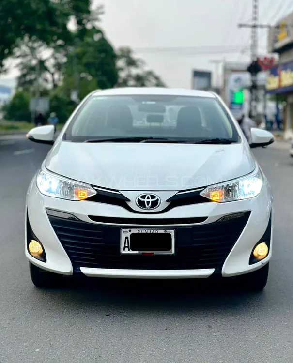 Toyota Yaris Sedan 2021 for Sale in Lahore Image-1