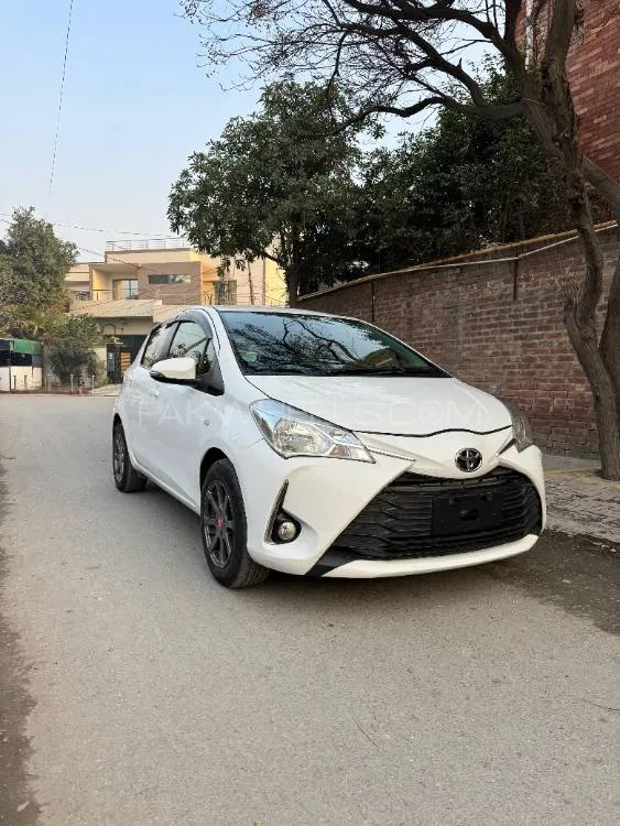Toyota Yaris Hatchback 2017 for Sale in Lahore Image-1