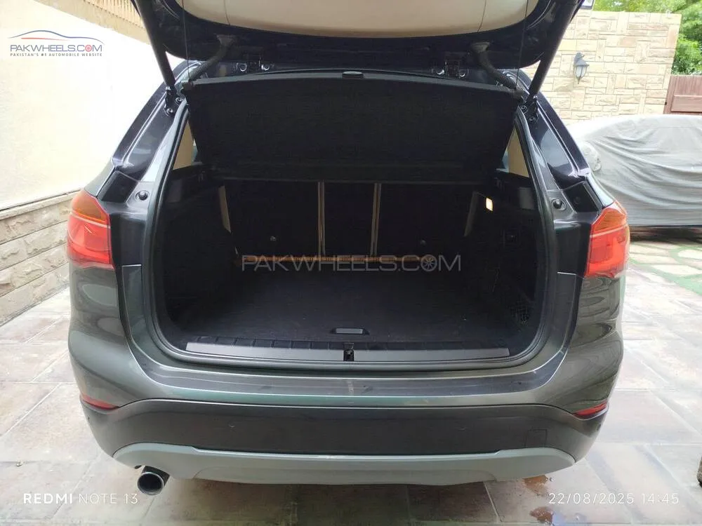 بی ایم ڈبلیو ایکس 1 2017 for Sale in کراچی بی ایم ڈبلیو ایکس 1 2017 for Sale in کراچی Image-8