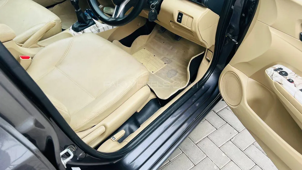 Honda City 2021 for Sale in Faisalabad Image-1