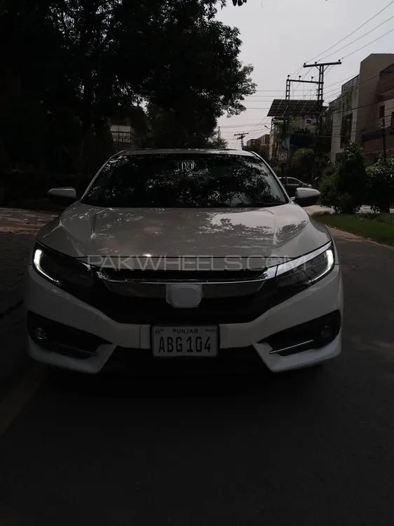 Honda Civic 2020 for Sale in Lahore Image-1