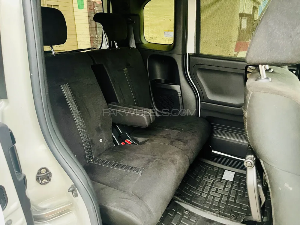 Honda N Box 2022 for Sale in Sialkot Honda N Box 2022 for Sale in Sialkot Image-8