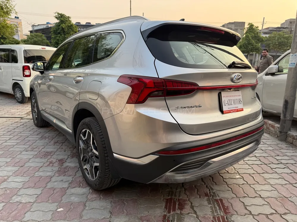 Hyundai Santa Fe 2023 for Sale in Lahore Hyundai Santa Fe 2023 for Sale in Lahore Image-7