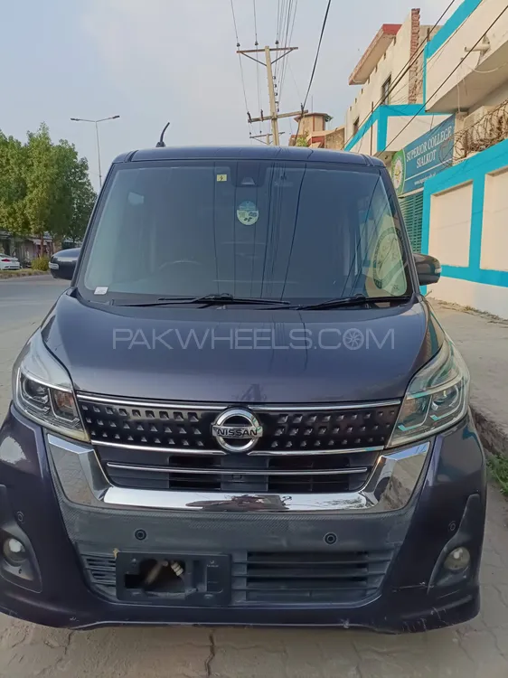 Nissan Dayz Roox 2022 for Sale in Sialkot Image-1