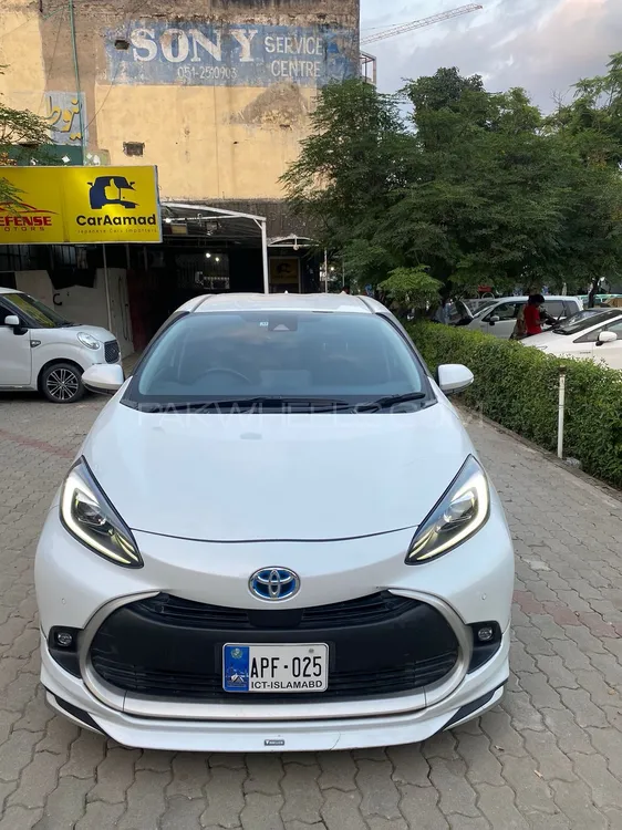 Toyota Aqua 2021 for Sale in Islamabad Image-1