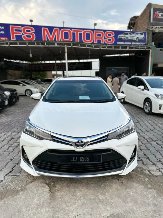 Toyota Corolla 2015 for Sale in Peshawar Image-1