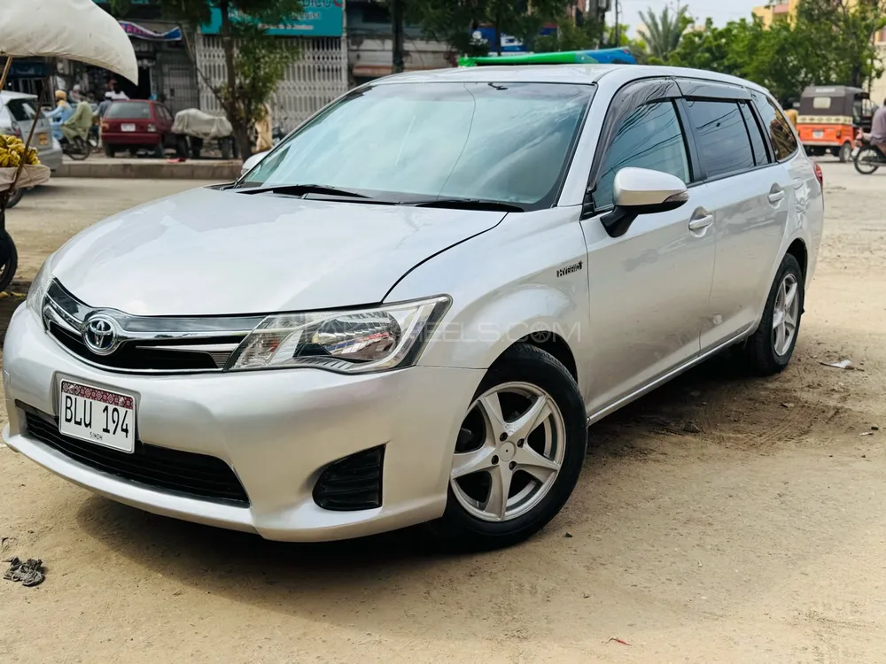 Toyota Corolla Fielder 2014 for Sale in Karachi Image-1