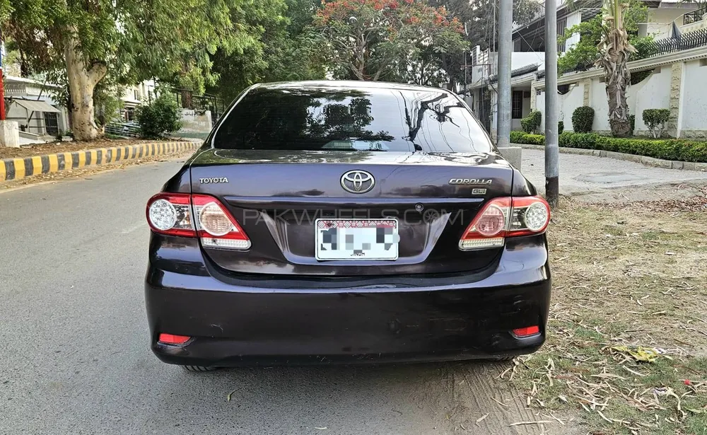Toyota Corolla 2013 for Sale in Karachi Image-1