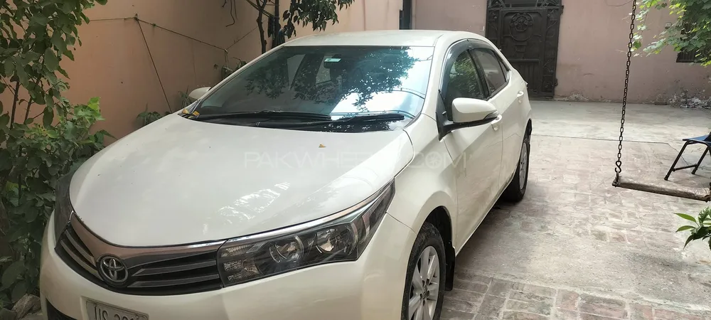 Toyota Corolla 2015 for Sale in Gujranwala Image-1