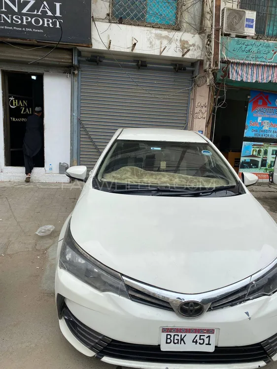 Toyota Corolla 2016 for Sale in Karachi Image-1