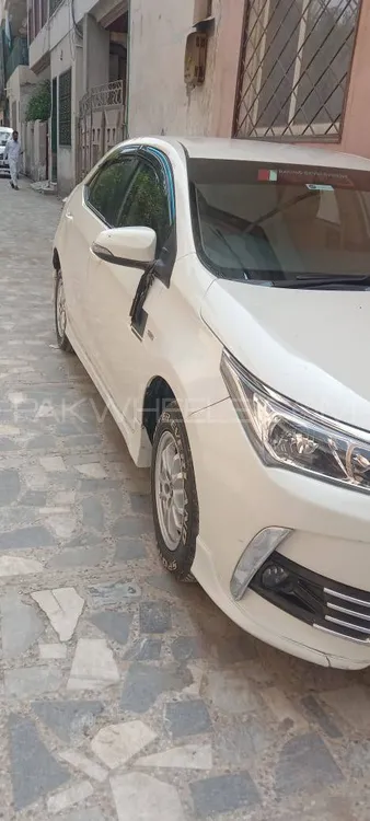 Toyota Corolla 2018 for Sale in Peshawar Image-1