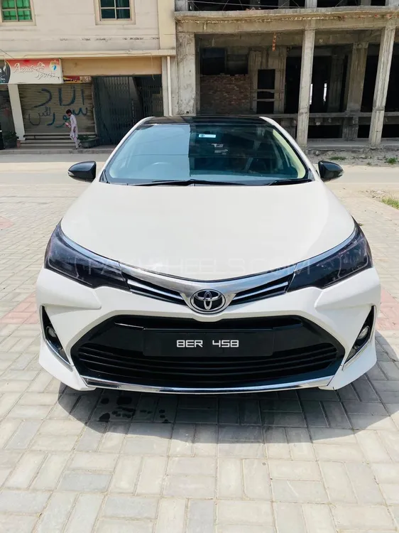 Toyota Corolla 2015 for Sale in Lahore Image-1