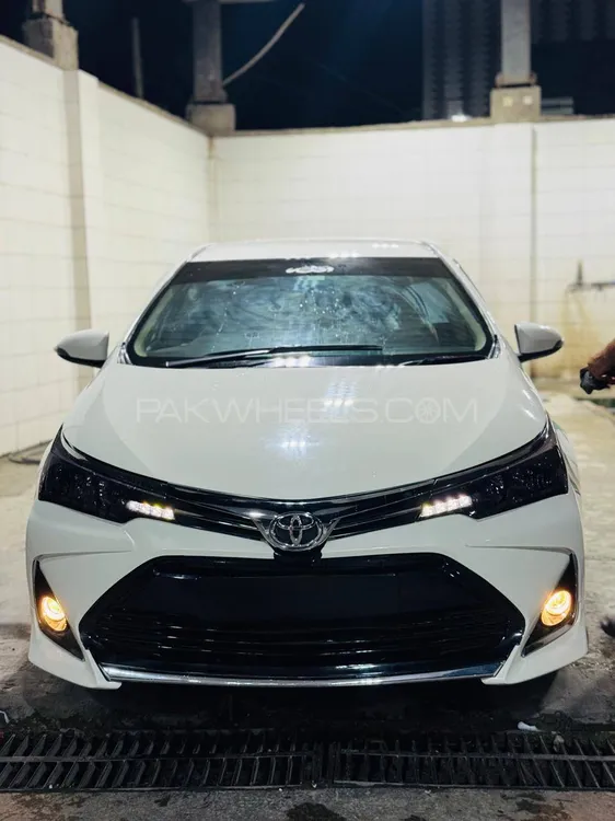 Toyota Corolla 2015 for Sale in Islamabad Image-1