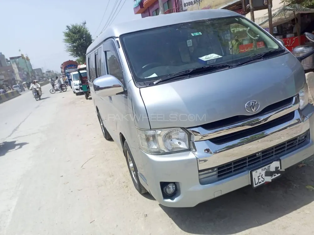 Toyota Hiace 2006 for Sale in Lahore Image-1